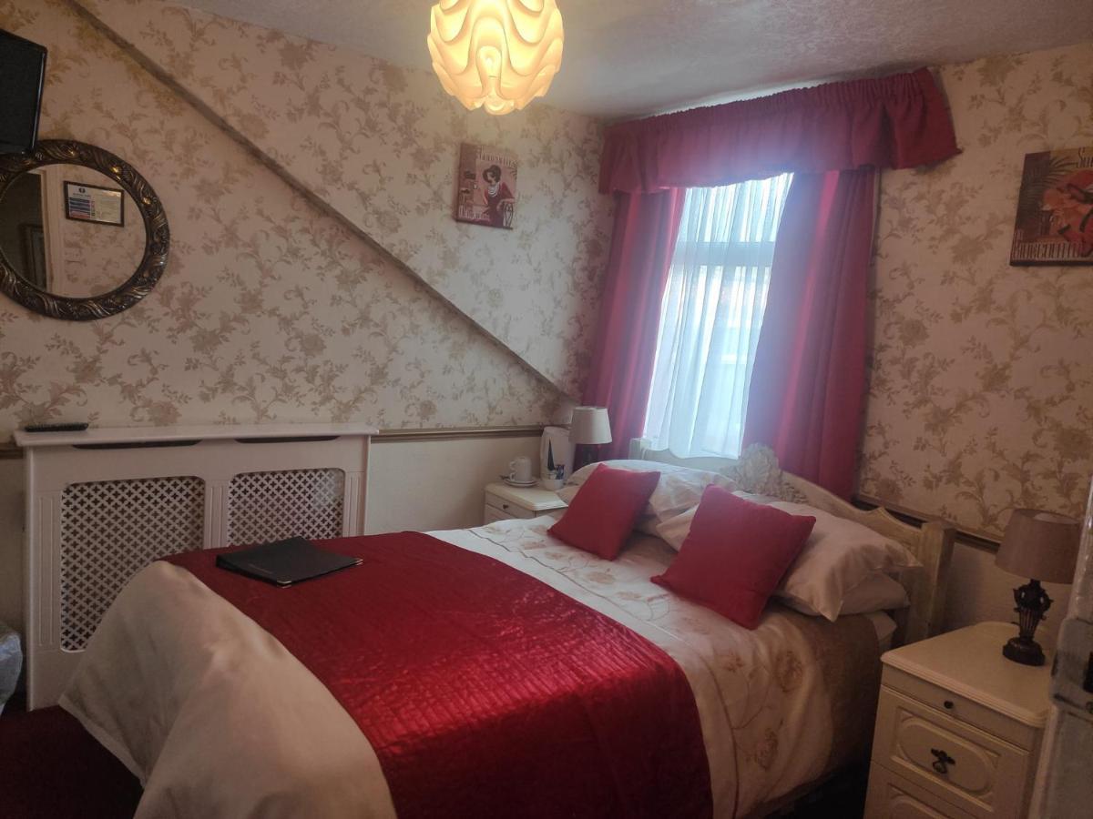 Couette-café The Brema 3*