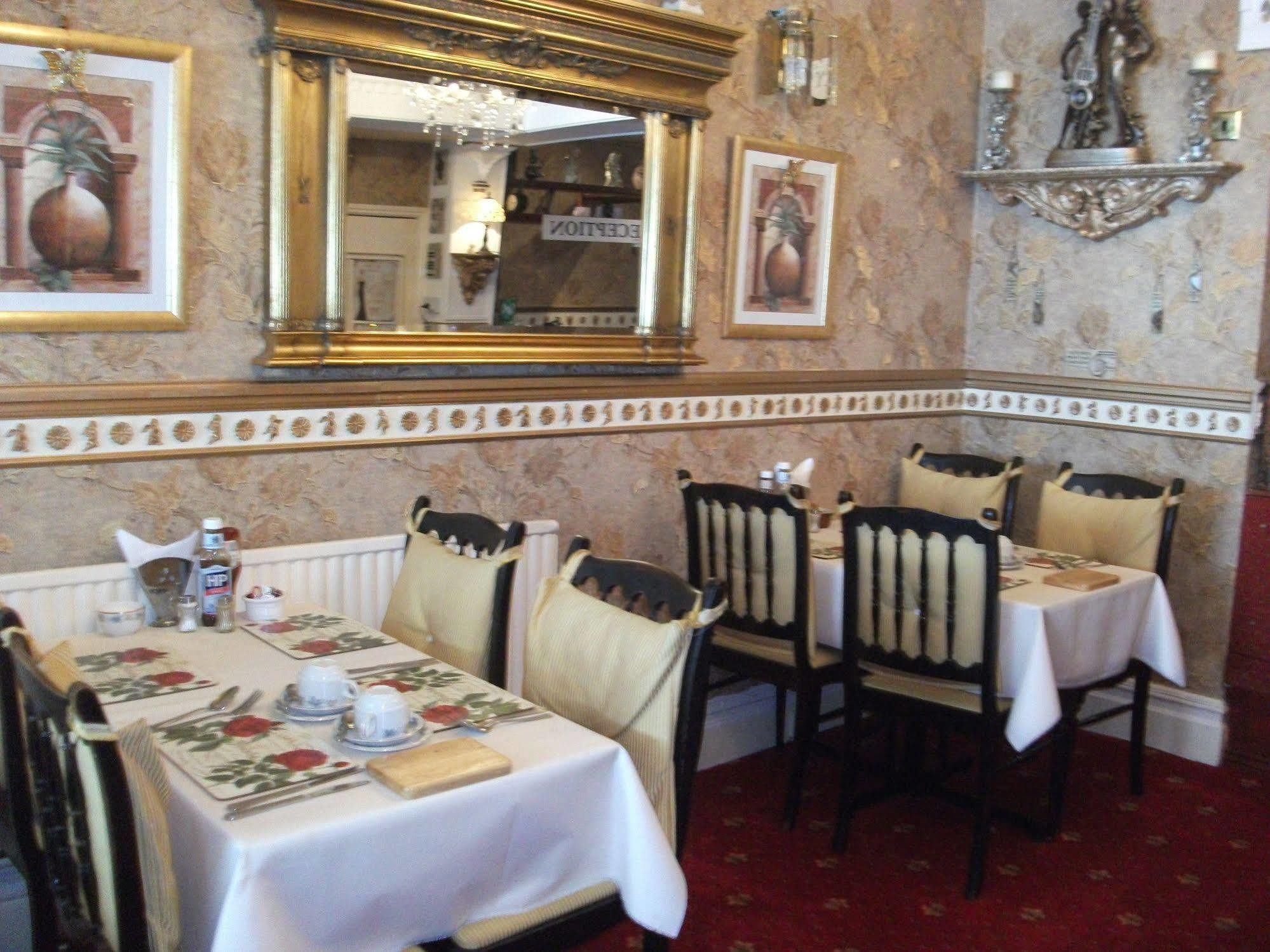 Couette-café The Brema 3*