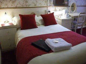 Couette-café The Brema 3*